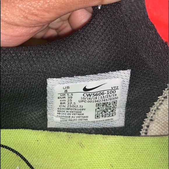 White Nike Gymshoes With Neon Accents - Picture 6 of 8